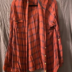 Red Plaid along Sleeve Button Up with Hood Sz XL